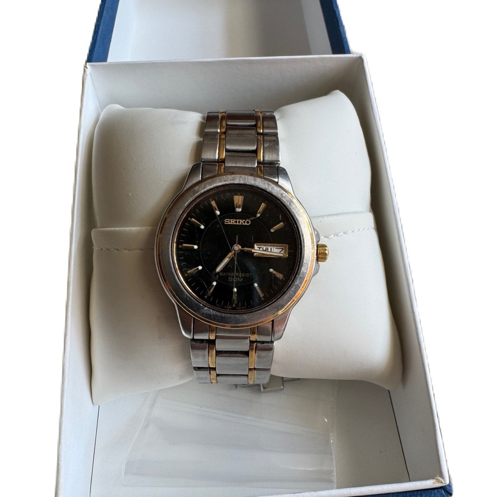 Seiko Silver and Copper Men's Black Face Wristwatch with Box Day And Date